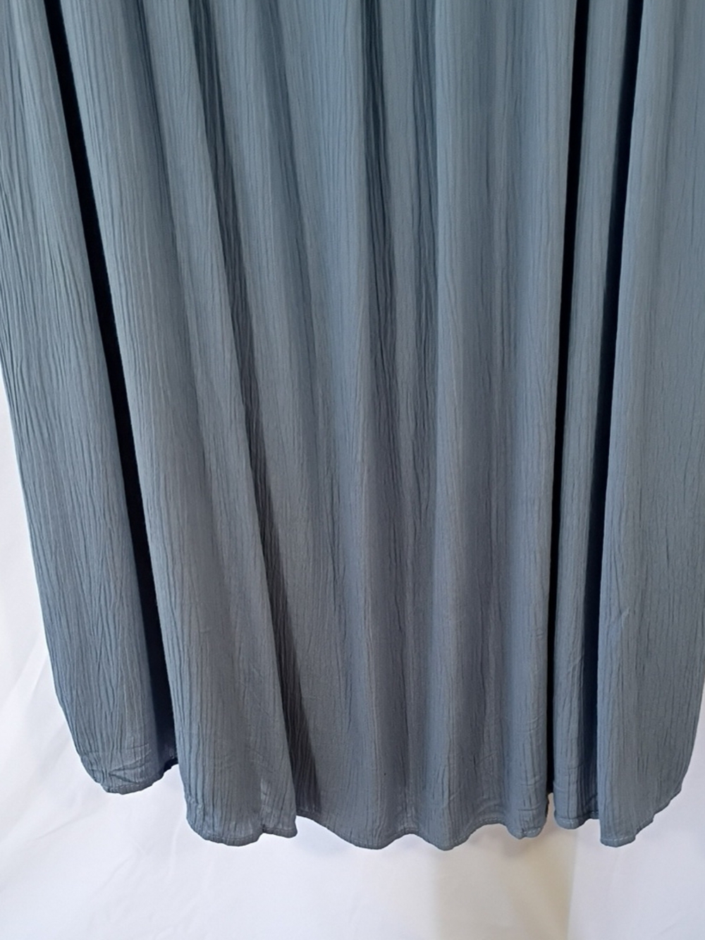 NWT Tantrums Ah Blue Chambray Maxi Dress Size XL Smocked Bodice - Picture 2 of 9